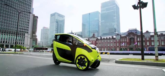  TOYOTA即將在台灣上市的機車，遮風避雨擁有神奇吸引力的i-ROAD超級摩托車