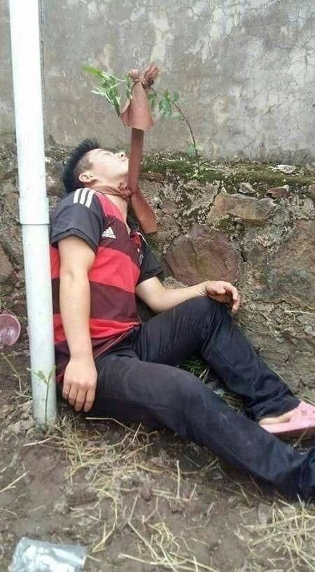 好害羞！妹子誤把安全褲當短褲穿，讓大家「感到」好 尷尬，讓人不忍直視 ！