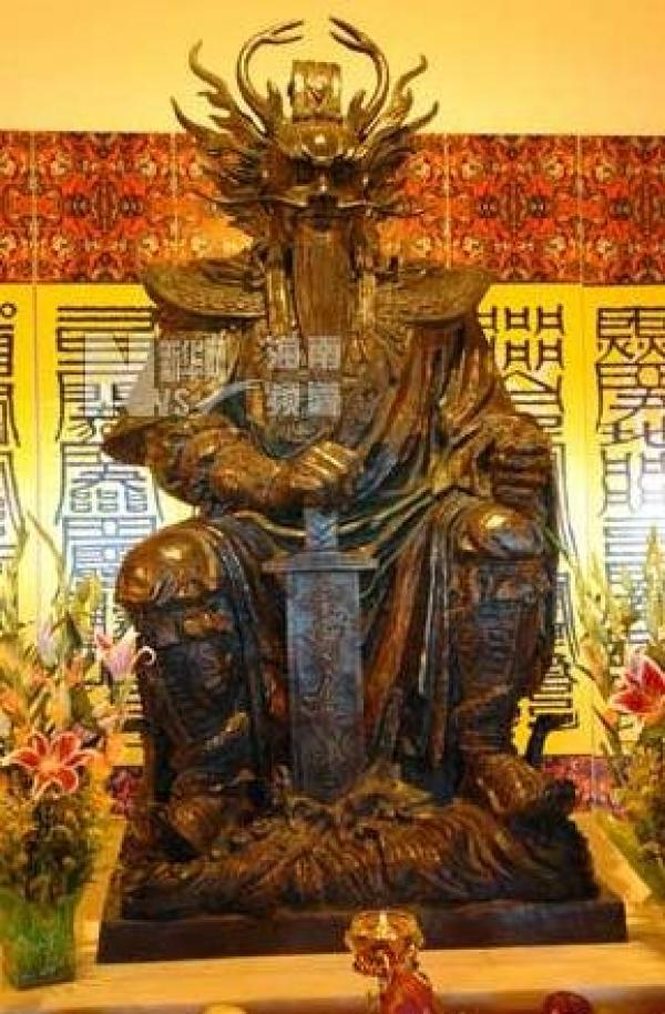 早上8:00剛發生，難怪全台灣都霧濛濛。 。 88秒內轉出去者，橫財大發。就今天，百年不遇 ！