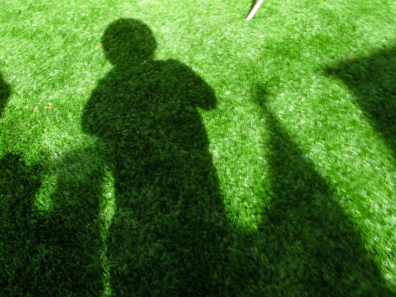 拿相機給1歲半兒子「請他隨便拍」　一收回發現好多張精彩大作