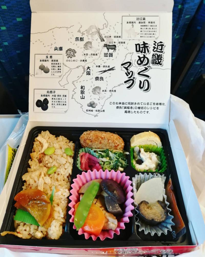 23個「讓你想立馬移民日本」的貼心設計 ＃11「一次性口紅」隨時補色不佔空間 
