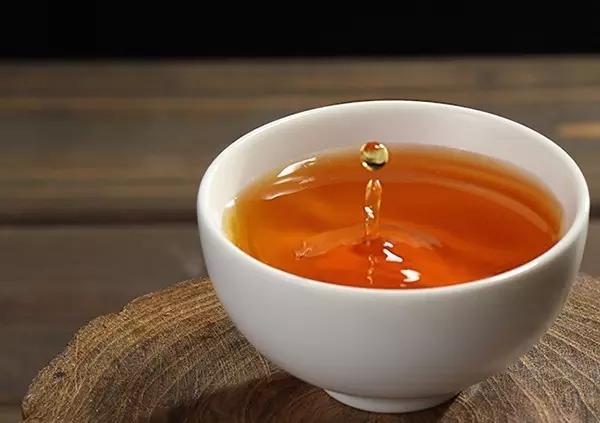 血糖高的人，身體出現的五個症狀，占上一個，警惕併發症要來臨！ EZGOE