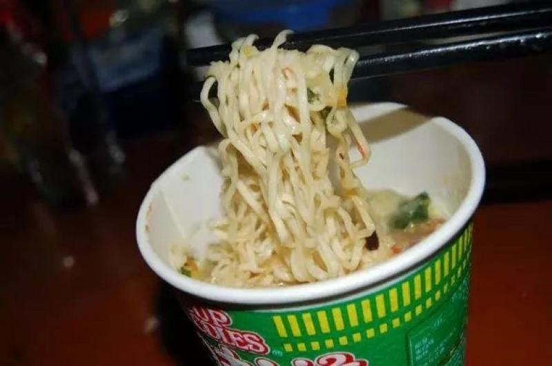 每星期2包快熟面！對女性傷害更大！時常吃的注意了！