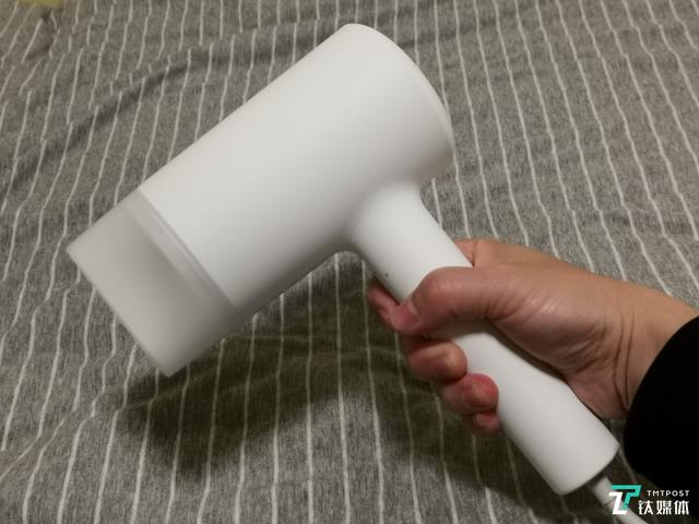 買個戴森吹風機，或者花1/15的價格買個小米吹風機？｜鈦極客