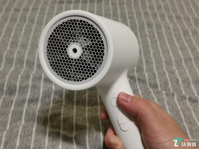 買個戴森吹風機，或者花1/15的價格買個小米吹風機？｜鈦極客