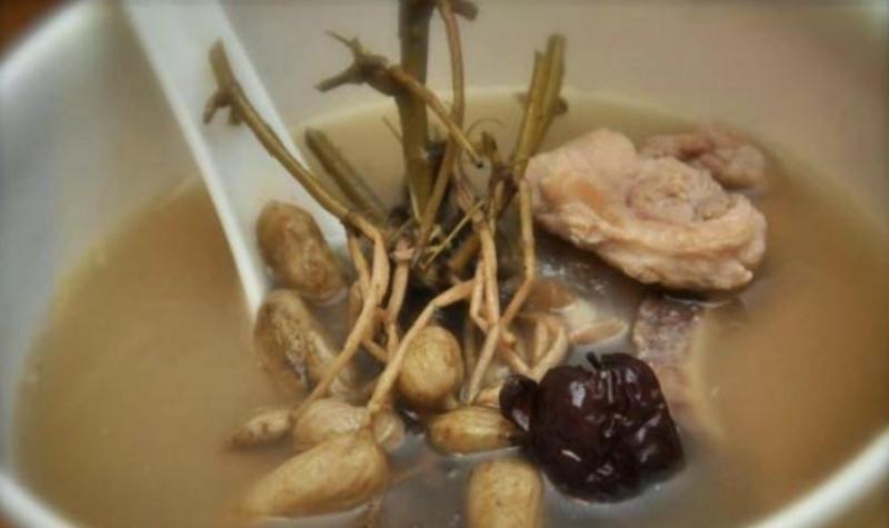 長高食譜「花生根湯」傳統秘方！身高180CM不是夢！