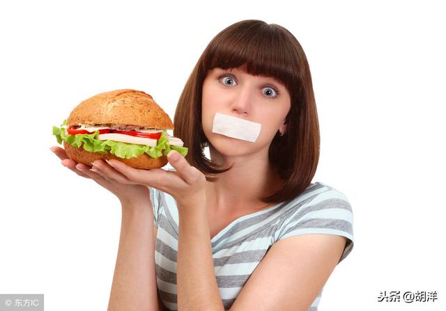 醫生苦勸：這4類食物，肺癌患者一口別碰，吃了反而加重病情！