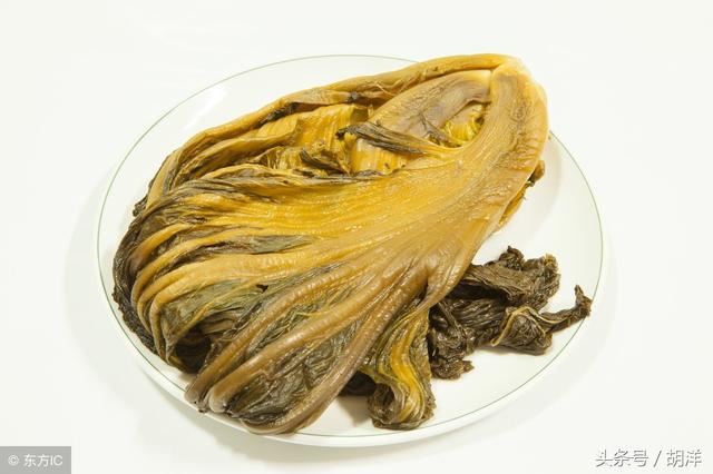 醫生苦勸：這4類食物，肺癌患者一口別碰，吃了反而加重病情！
