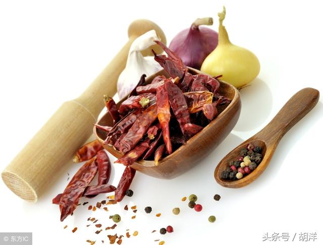 醫生苦勸：這4類食物，肺癌患者一口別碰，吃了反而加重病情！