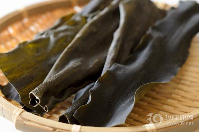 黑豆才是真正低調的「養生高手」！這種吃法，功效翻倍！
