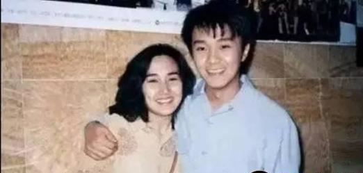 兩次拒絕周星馳，被稱梁朝偉最美前女友，55歲近照認不出！
