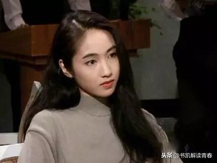小時候長得丑的6位明星，現如今都美上了天，完全就像換了個人!