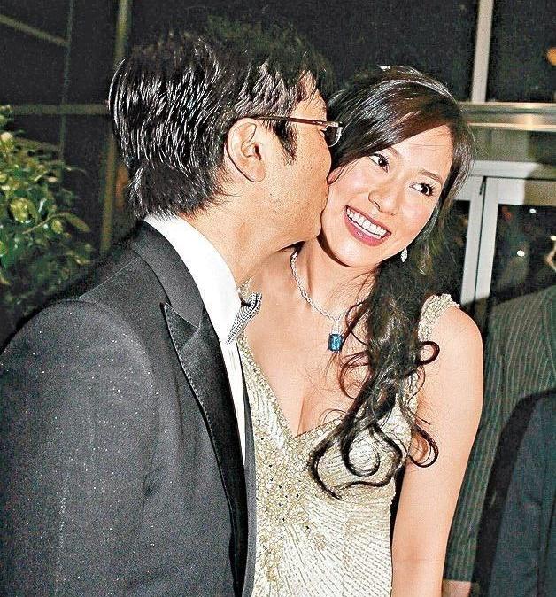 「千億媳婦」婚後連生2子2女被老公寵上天　「豪門生活曝光」私下超有愛心 