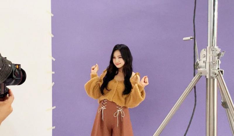 [GFRIEND][分享]181206 GFRIEND日本特別企劃：由小女友親自給你送上聖誕祝福信息