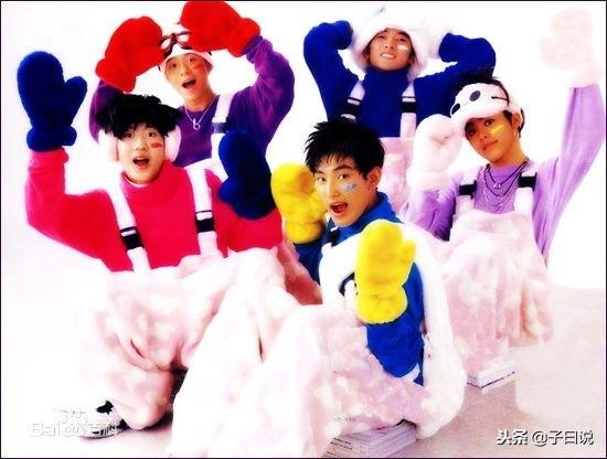 韓國具有劃時代意義的愛豆組合，男團東神EXO防彈女團少時twice