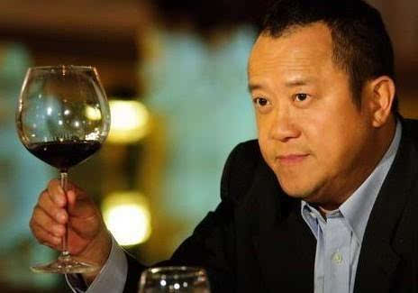 曾志偉藍潔瑛事件後終遭報應，兒子敗家不爭氣，揮霍曾志偉資產！