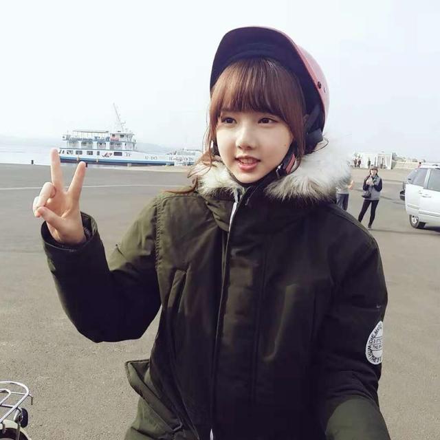 GFriend裡面的形象擔當，天生笑眼的鄭藝琳，你怎麼那麼可愛