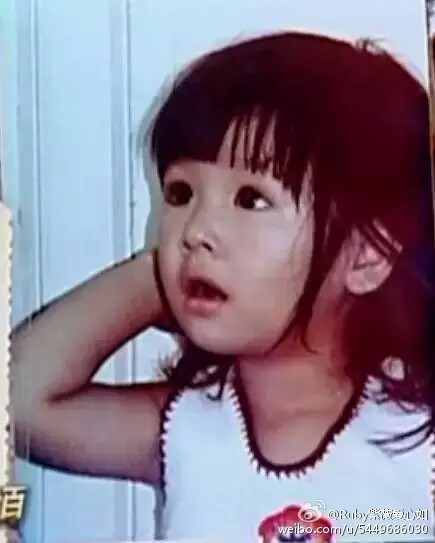 林心如曬中學時期學生照，網友驚呼「照片裡有楊丞琳」！