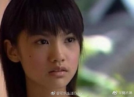 林心如曬中學時期學生照，網友驚呼「照片裡有楊丞琳」！