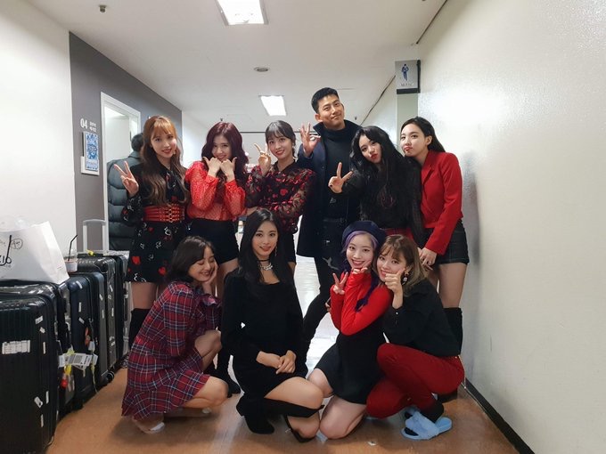 [TWICE][分享]181203 《The year of "Yes"》歌單&配置公開！主打曲由樸振英參與製作