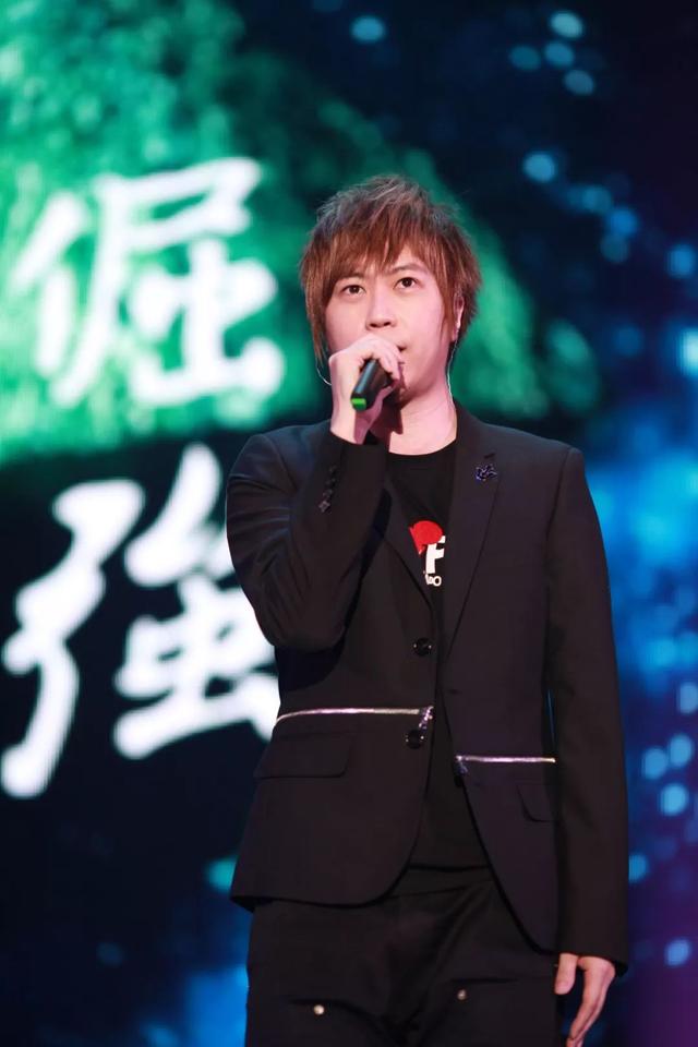 後青春時代，韓寒五月天合作：溫柔又倔強的人們總會再相逢