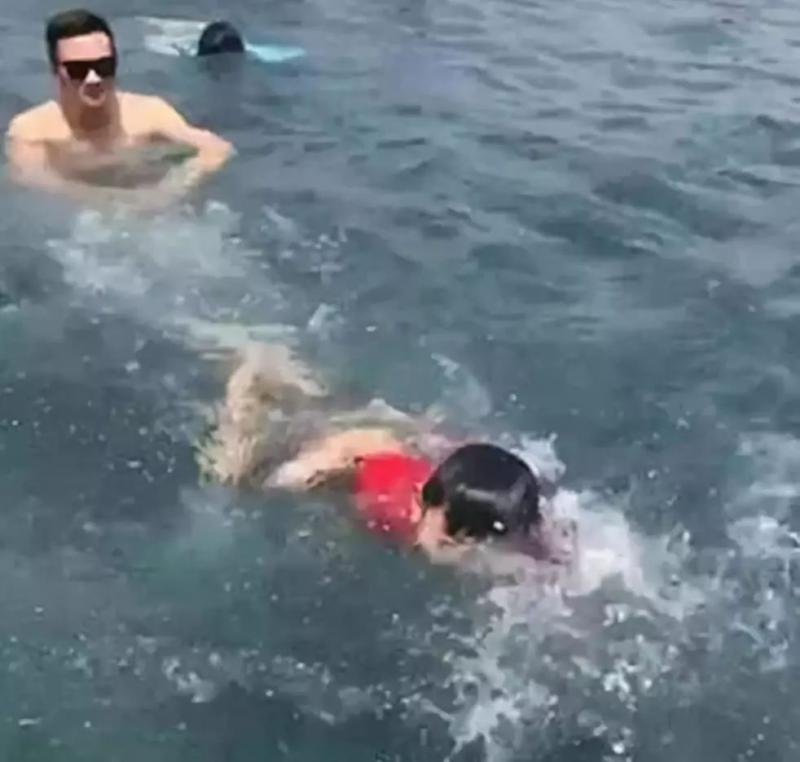 傳張柏芝為新加坡富商生下第三胎？！謝霆鋒首發聲……