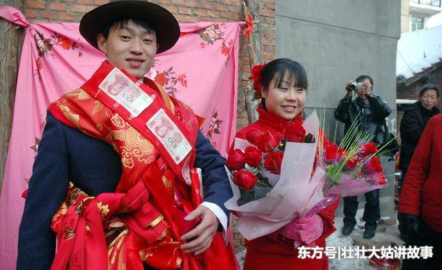 小姑子生孩子我隨禮3千，滿月酒上她向我道謝，飯沒吃完我就走了