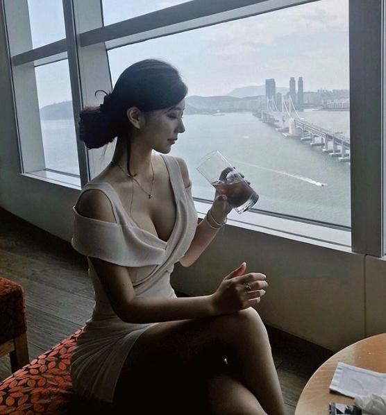 一個晚上收伏女上司！平常優雅霸氣當了女友就成了小女人好誘惑：真的會受不鳥啊 - 日韓正妹 
