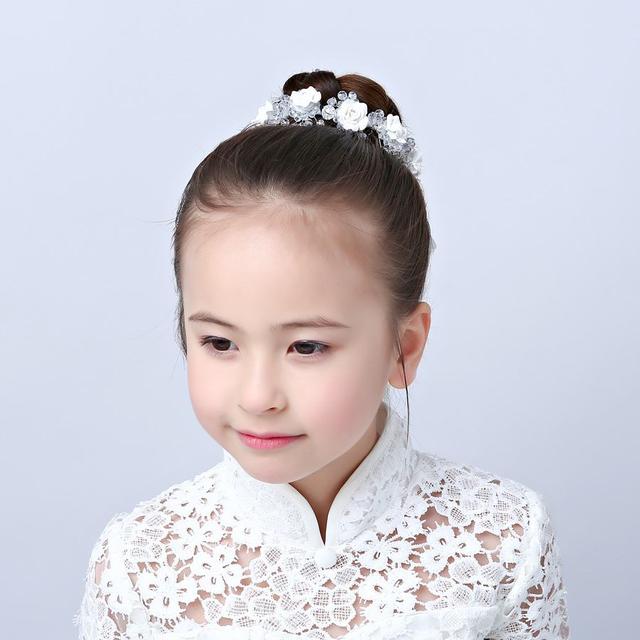 家有女兒的，別再給孩子紮這3種頭髮了，對孩子傷害很大，別不在意！