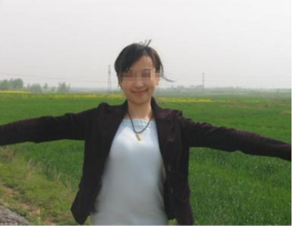 大嫂兒子和女兒同天生日，家婆給他金鎖，給女兒顆糖，打開俺樂了
