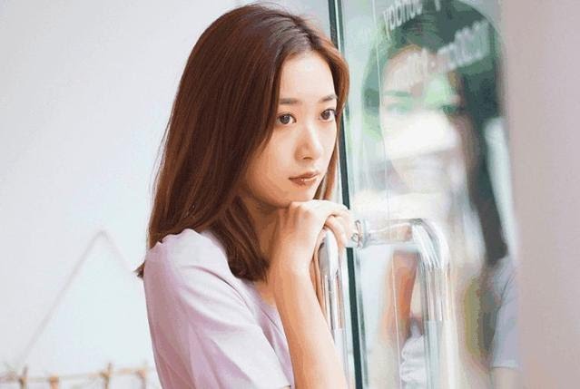 結婚當天，小姑姐拿走我所有陪嫁，婆婆說出實情，我愣那了