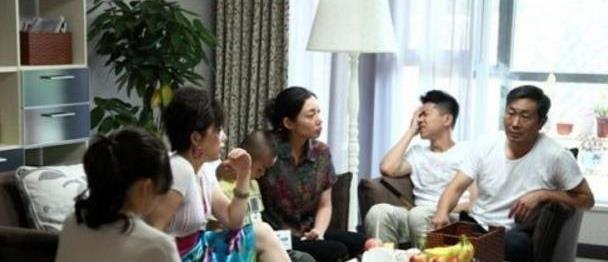 小叔子結婚我給一套房，我生孩子他給一千，五年後我收到一份大禮