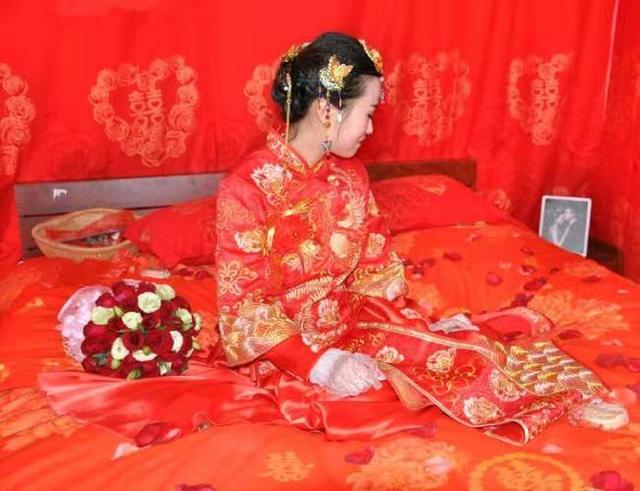 離婚後回娘家小住，哥嫂問俺借20萬，俺笑著拿出一張紙他們傻住