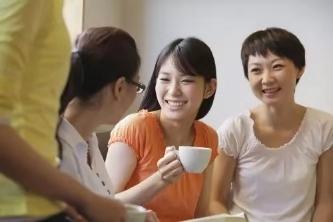 離婚後回娘家小住，哥嫂問俺借20萬，俺笑著拿出一張紙他們傻住