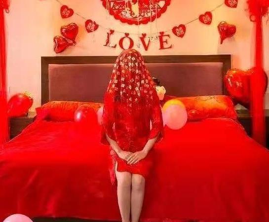 新婚夜，老婆裹著被子不讓碰，俺覺得不對，撕開後，俺想離婚