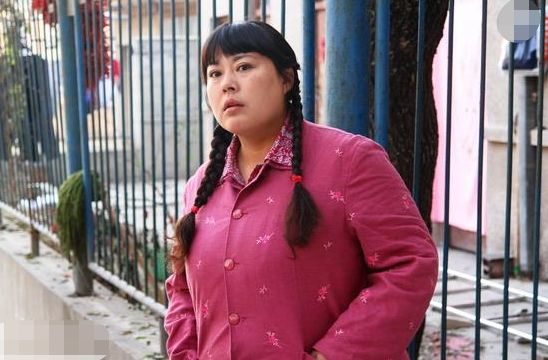 二婚戀上小15歲男生，為愛減肥卻慘遭拋棄，如今美到不可收拾