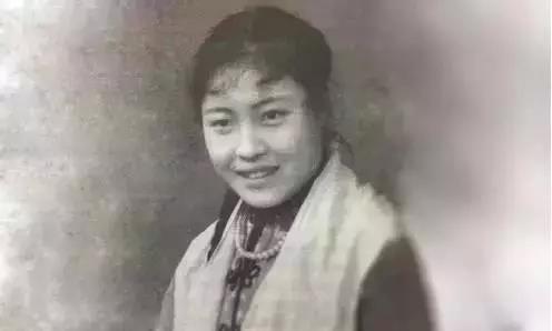 因沒生兒子遭拋棄，從身無分文到年收入60億，她用一生告訴女兒：女人最大的貴人是自己 