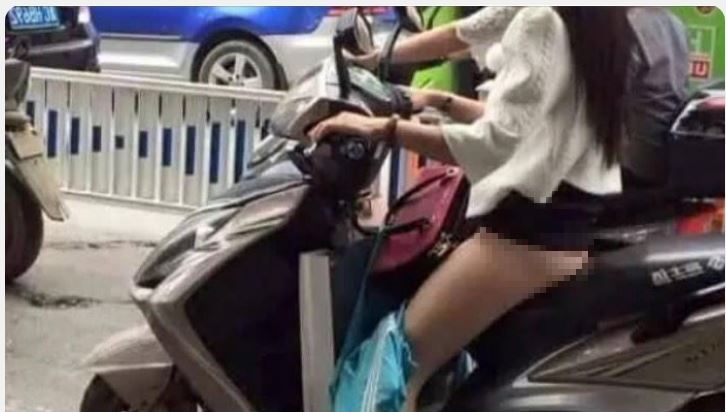 超級爆笑圖片，看到第五張...我已笑到臉抽筋！同學，你帶子掉了，我幫你系上？女神和女屌絲的區別！！