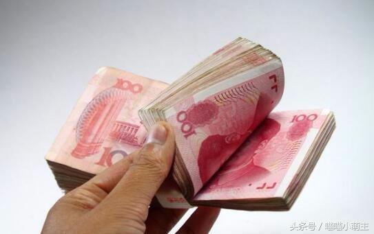 暑假侄女來店裡幫忙，我很感激，聽到她打電話，我給她結算了工錢