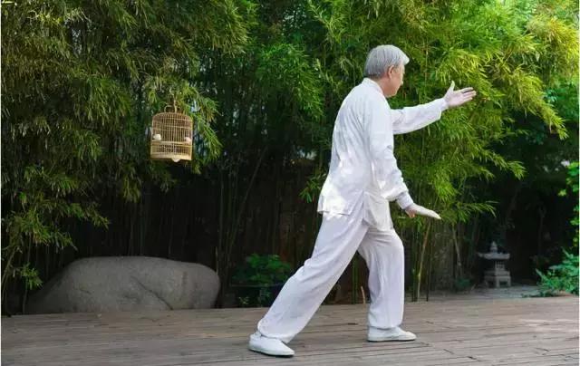 腿有勁才能壽命長，人老腿不老的7個絕招，越早做越好