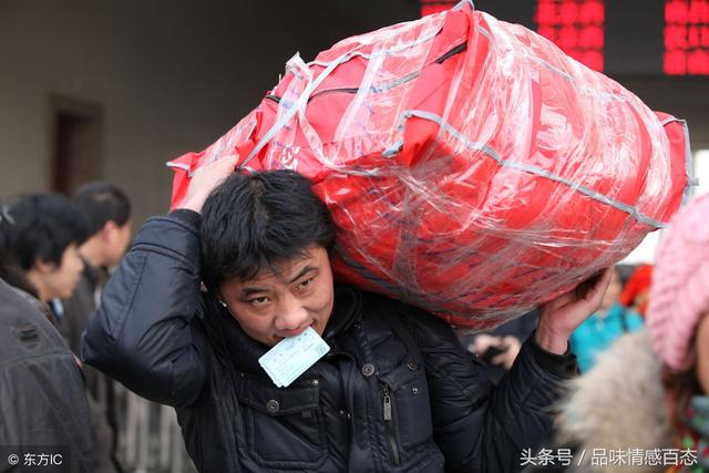 生完孩子後老公嫌我胖和我離婚，一年後老公讓我痛哭流淚