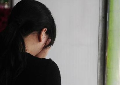 婚後才發現妻子只有一側乳房，他選擇離婚，出民政局才發現中計