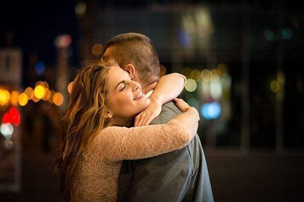 我生了個女兒，妯娌給我一萬紅包還感謝我，女兒生病時我才知原因