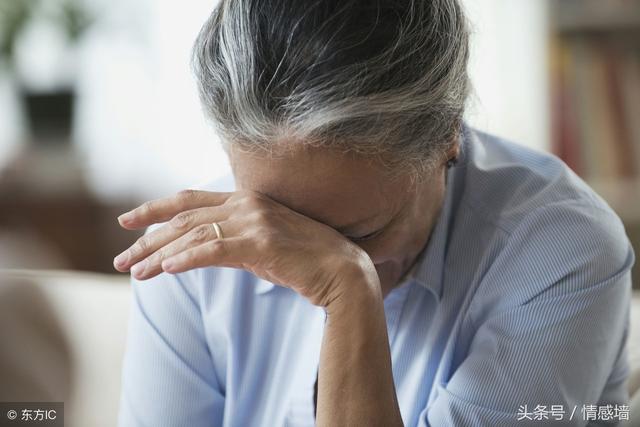 二姐16歲外出打工後失蹤，8年後接到一個「電話」，媽媽大喊一聲.....全家泣不成聲！