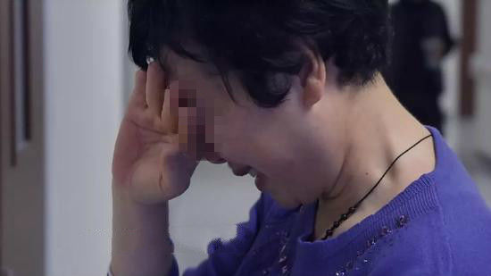 女婿去世一年，女兒卻「懷孕了」，母親帶去打B超，看到螢幕傻住