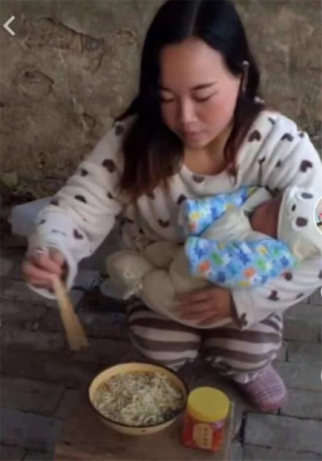生了二胎後妻子變得很冷漠，丈夫要離婚，婆婆發來照片他淚流滿面 !