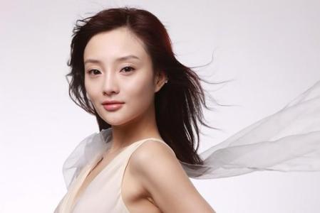 當這12個明星卸下妝，你還會認識她們嗎？唐嫣還是挺美的!