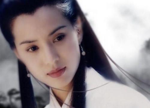 當這12個明星卸下妝，你還會認識她們嗎？唐嫣還是挺美的!