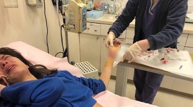 娛樂圈的「艷照門」事件繼張柏芝、阿嬌之後，又有一個女星被毀了！深夜分手自殺！ 