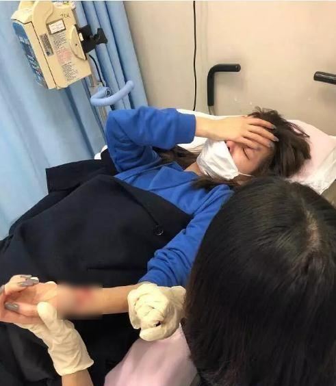 娛樂圈的「艷照門」事件繼張柏芝、阿嬌之後，又有一個女星被毀了！深夜分手自殺！ 